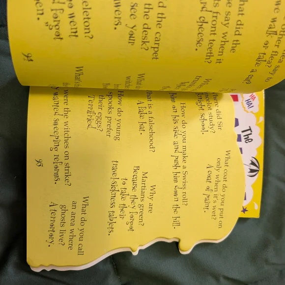 Colorful Joke Books Set - Picture 4 of 5